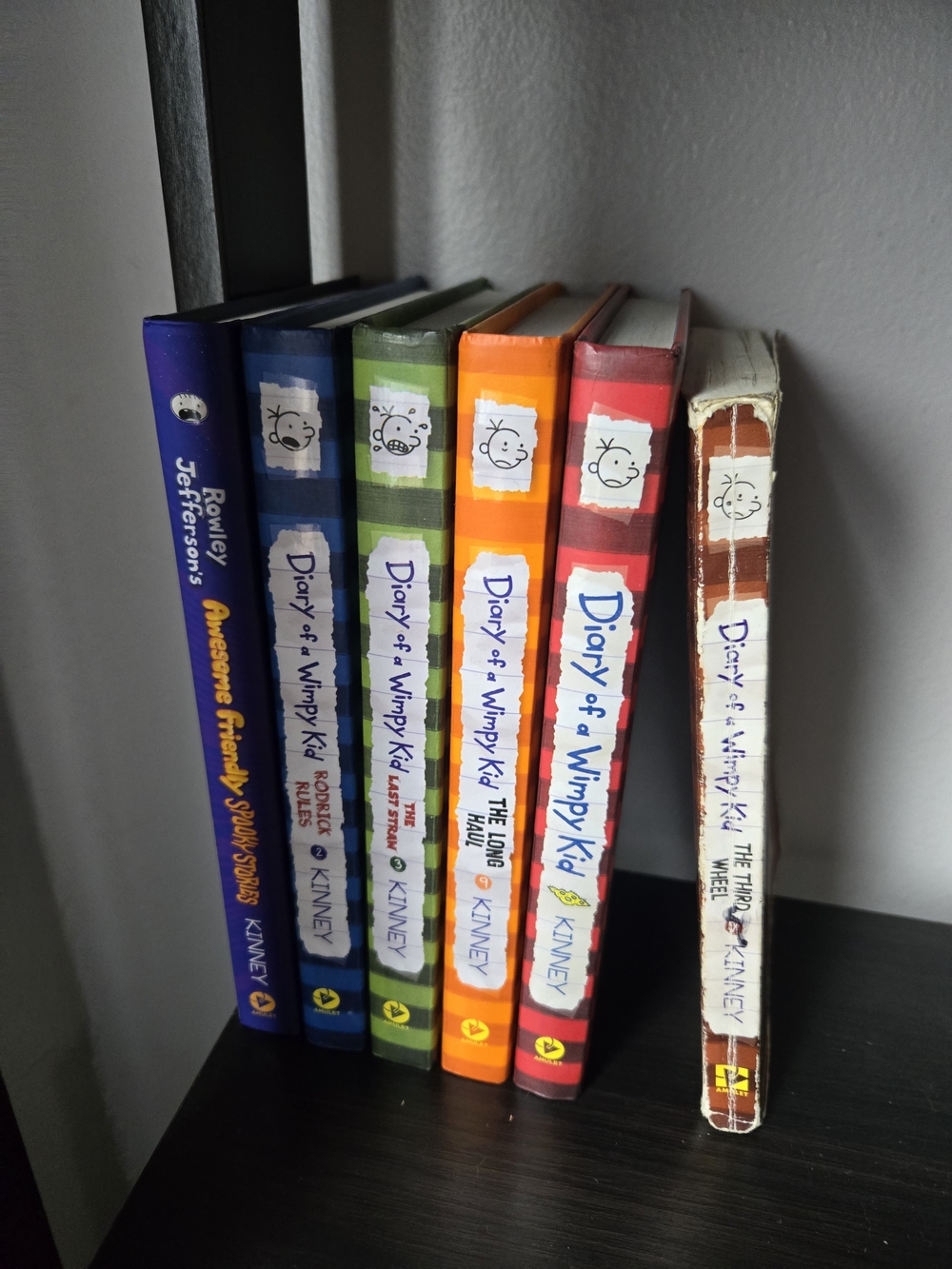 Diary Of A Wimpy Kid, Lot Of 6 Books